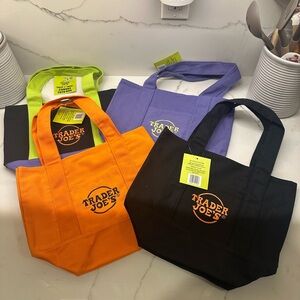 Trader Joe's Reusable Canvas Tote Bags Set